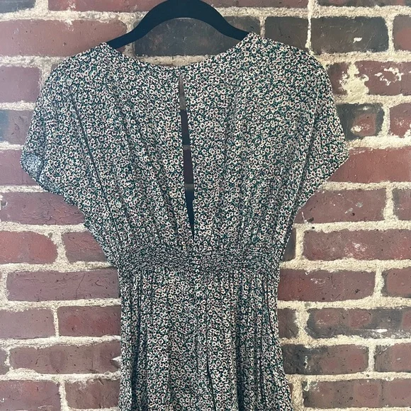 SOLD Floral romper - Picture 5 of 8